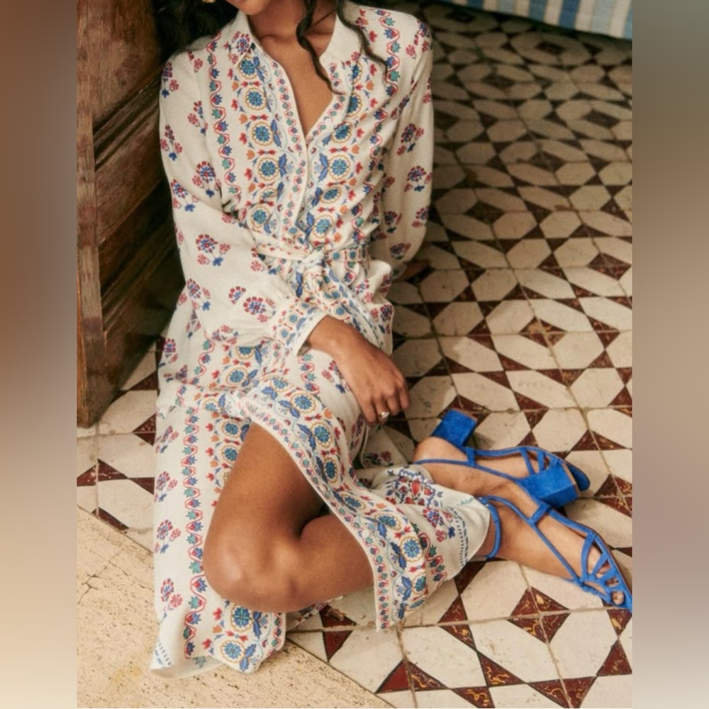 Magaschoni- 100% Linen White Floral Long Sleeve Button Maxi Shirt Dress-No Belt!